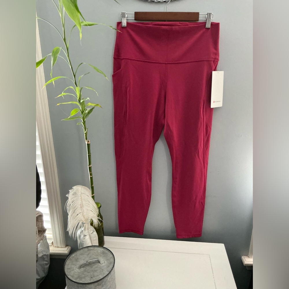 Lululemon Women’s Align HR Pant 25” *Pockets